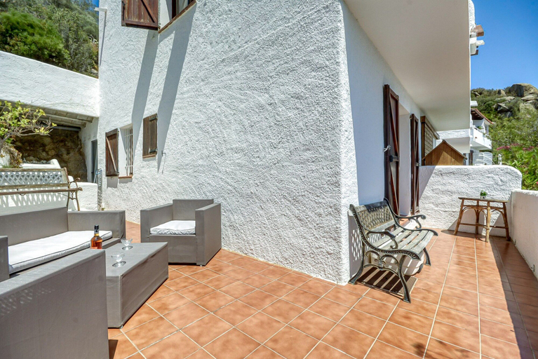 Balcony 5, House in Rosas With Waterfront & Beach Nearby, Girona