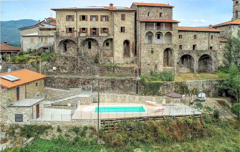 Nice Home In Nicciano With Jacuzzi, Lucca