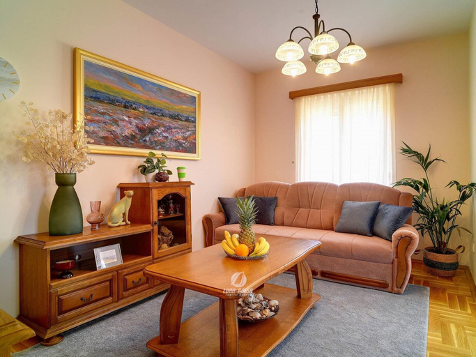 Living area, Apartment in Medulin Near Beach, Medulin