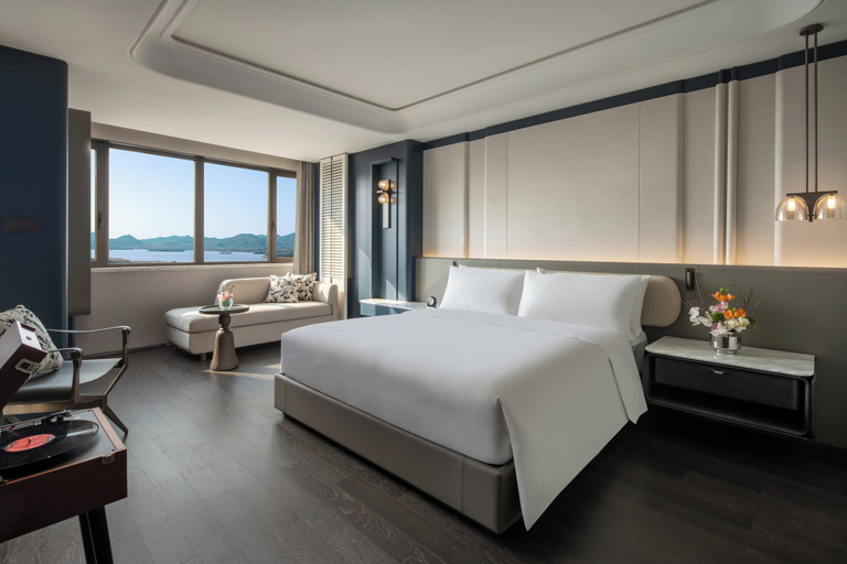 Bedroom 3, Intercontinental Hangzhou Wulin by IHG, Hangzhou