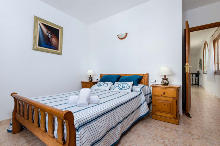 Room 4, Yourhouse Ca Na Maria, Baleares