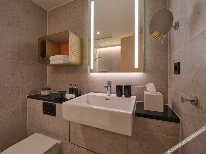 Bathroom 5, Adina Apartment Hotel Stuttgart, Stuttgart