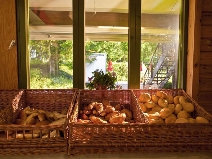 Food & Drinks 4, Escape in Dochamps Chalet, Luxembourg