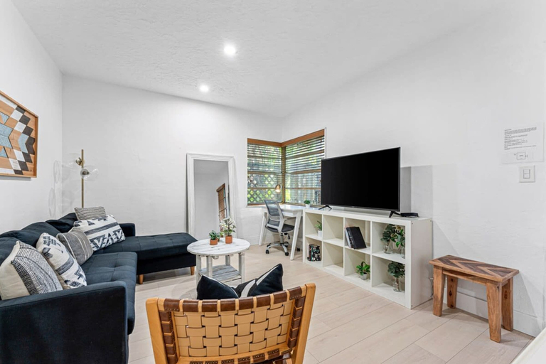 Room 5, Beautiful Apt in Victoria Park Las Olas Blvd, Broward