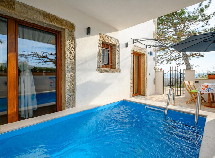 Pool 4, Beautiful Villa in Nature, Grožnjan