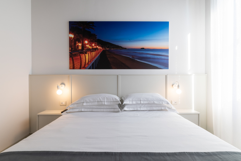 Bedroom 18