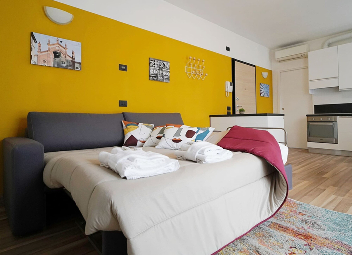 Room 3, Studio With Balcony in Bovisa Milan, Milano