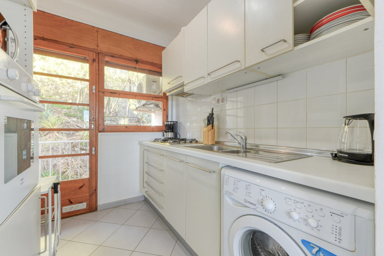 Private kitchen 2, Apartment in Roses near Canyelles Beach, Girona
