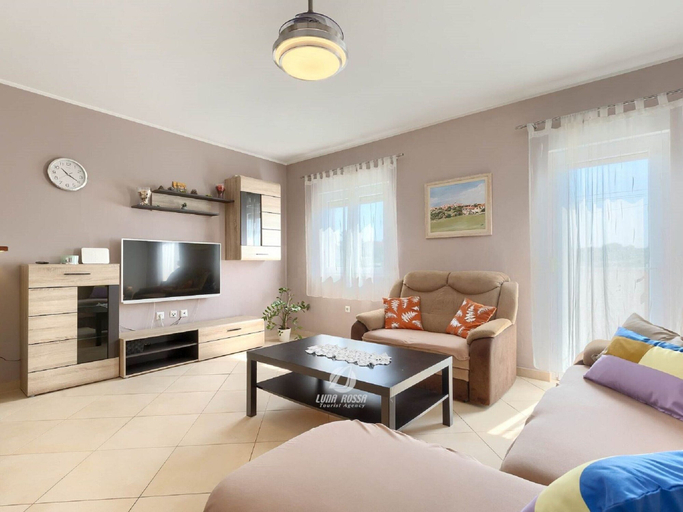 Living area 4, Villa in Galizana With Bubble Bath, Vodnjan