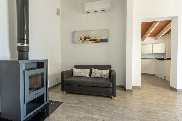 Others 4, Villa in central location, Baleares