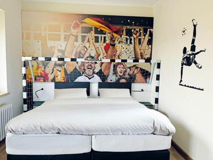 Room 2, All-inclusive Party Room in Resort, Wangerland, Friesland