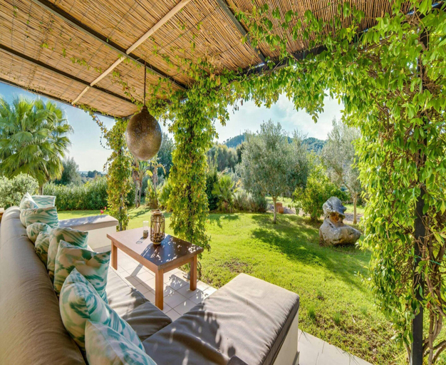 Balcony 3, Spacious Villa With Infinity Pool, Baleares