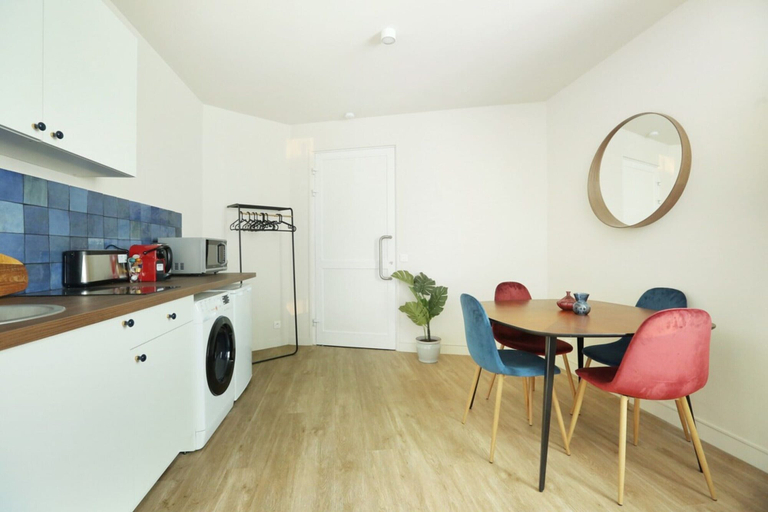 Private kitchen 3, Apartment Exposition Center, Paris