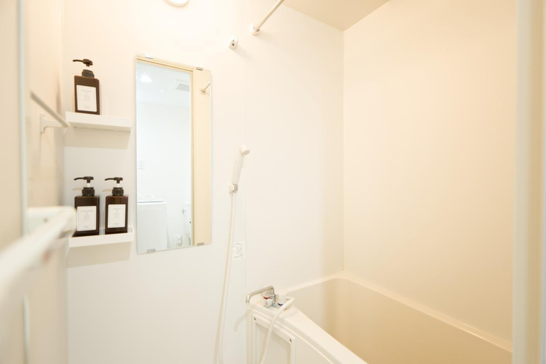 Bathroom 4, Calm Riverside Inn/Close to Ikebukuro, Itabashi