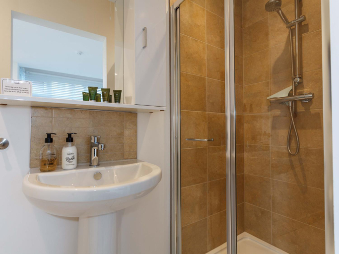 Bathroom 8
