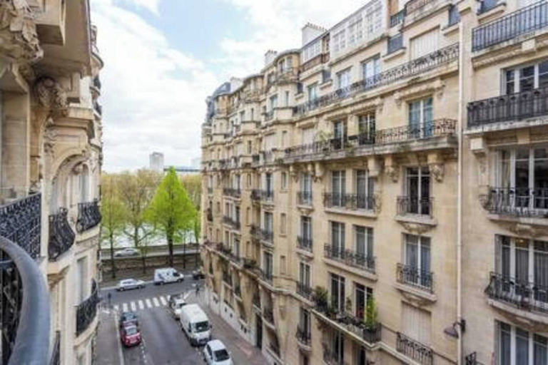 Balcony, Magnificent Studio - 2P - Passy, Paris