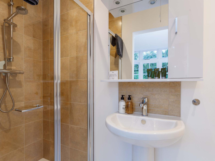 Bathroom 3