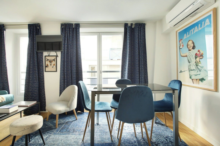 Dining, Sublime and new Apartment Le Marais / Beaubourg, Paris