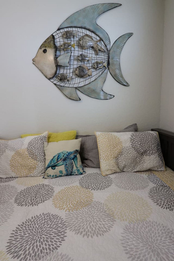 Room 3, Superb Home With Private Walkover to Beach, Brazoria