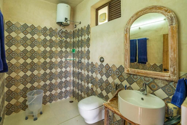 Bathroom 4, Antharaah Nature Stay, Mandi