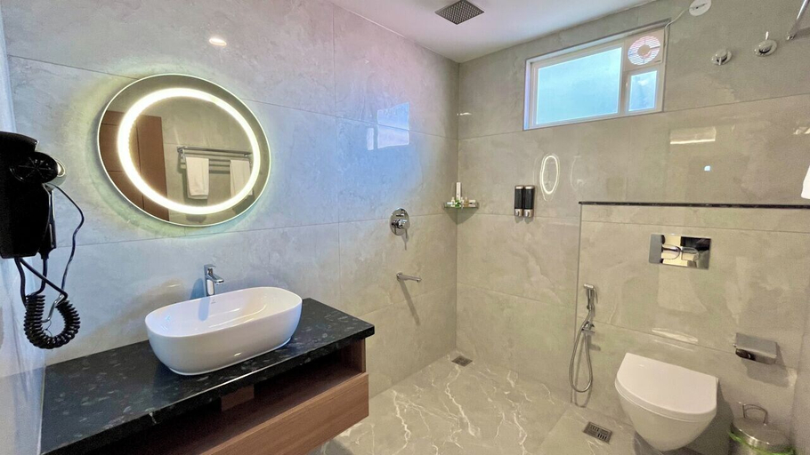 Bathroom 5