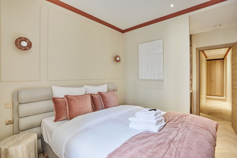 Room 2, Superb AC Apartment Center of Paris Le Marais, Paris