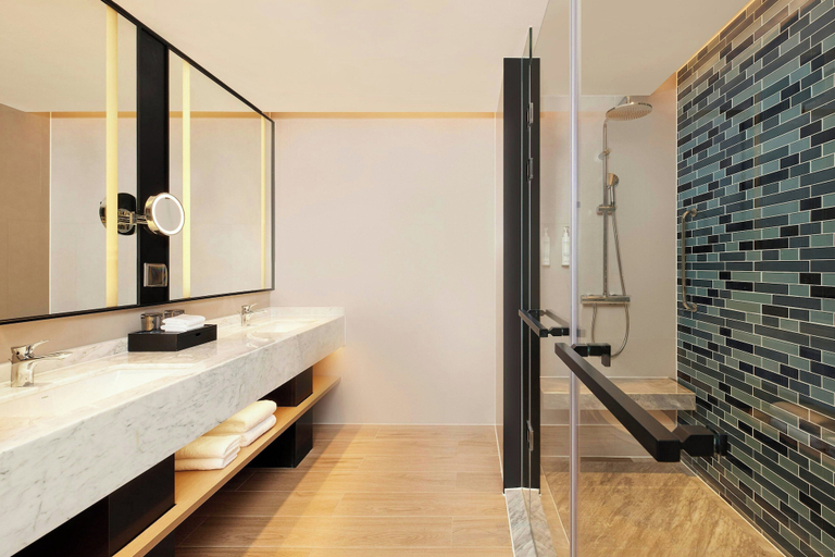 Bathroom 4, Fairfield by Marriott Haikou Meilan, Haikou