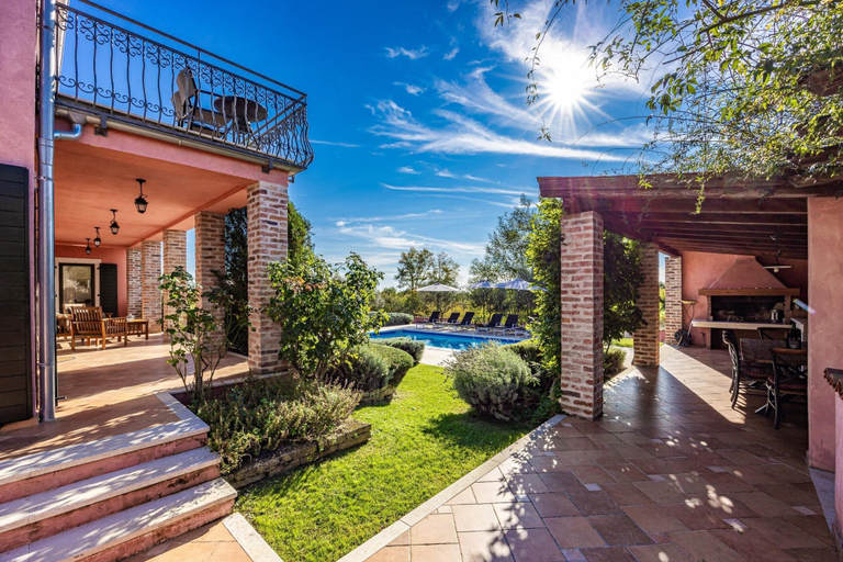 Exterior 5, Idyllic Istrian Escape With Pool, Tinjan