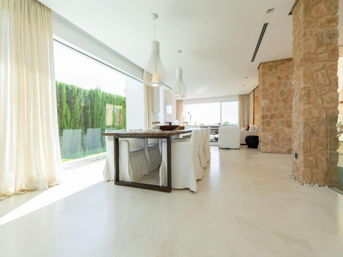 Dining 4, Stunning Villa With Modern Appliances, Baleares