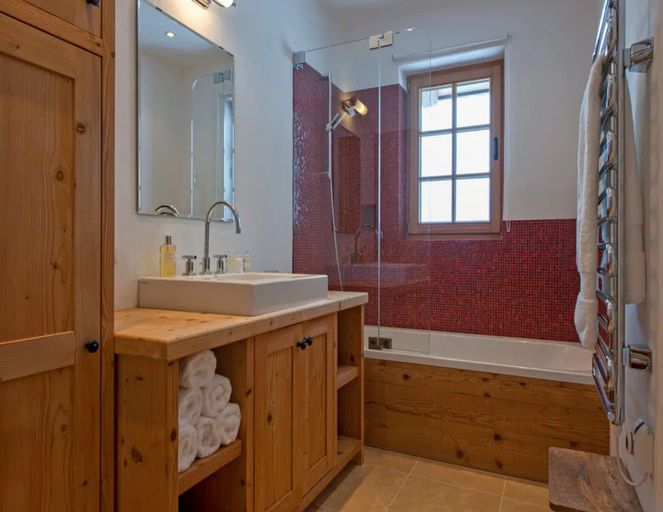 Bathroom 4, Chalet Baker Vacation Home, Landeck