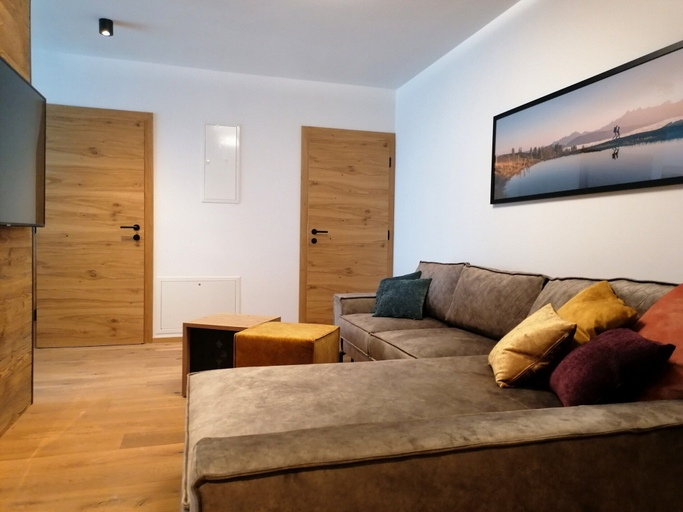 Living room, Lovely Apartment With Mountain Views, Zell am See