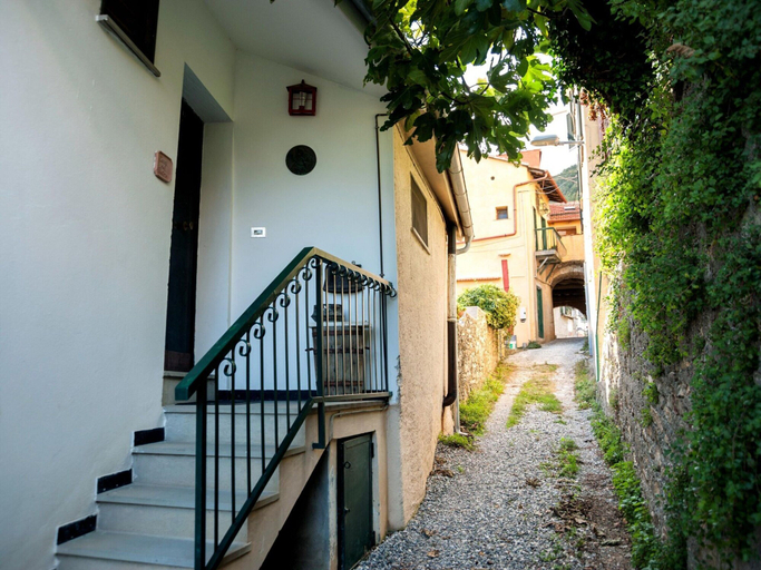 Exterior 4, Small House in the Hills for Beautiful Walks Near the Sea, Savona
