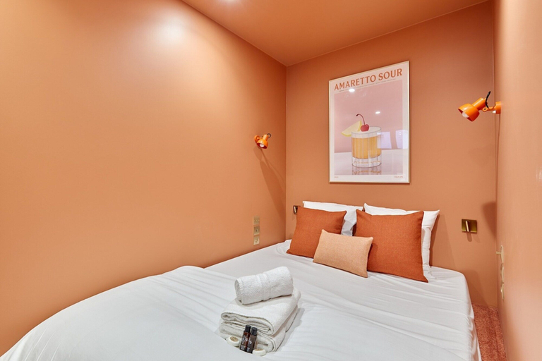 Bedroom 5, Superb Apartment With AC - Beaubourg Le Marais, Paris