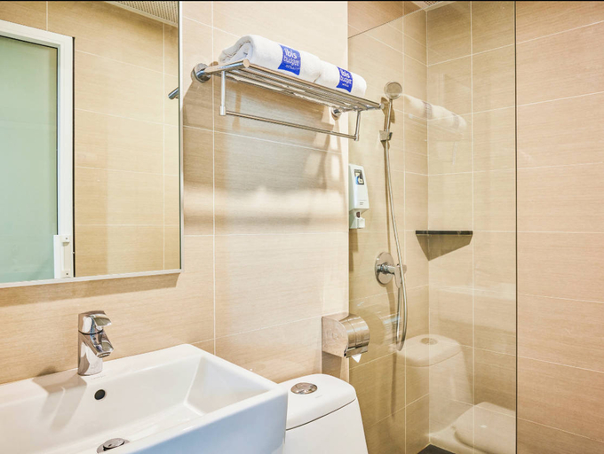 Bathroom 3, ibis budget Singapore Emerald, Singapore