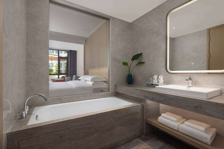 Bathroom 4, Wyndham Zhangjiajie Wulingyuan, Zhangjiajie