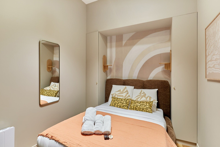 Bedroom 5, Charming Apartment 2 Bedrooms Centrer of Paris, Paris