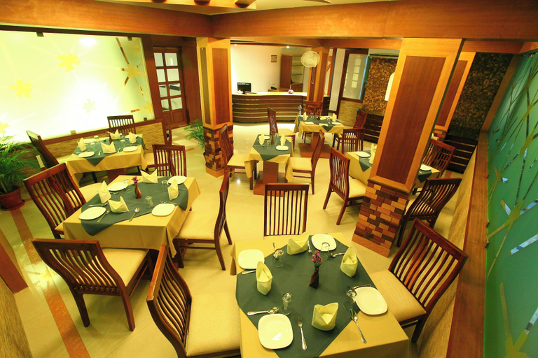 Food & Drinks 5, Hotel Pearl Palace, Ernakulam