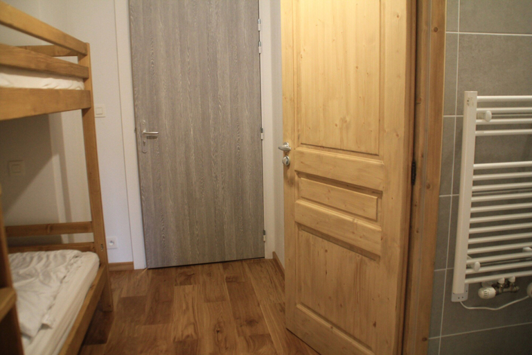 Room 2, Loges de Celestin Ltb103 Nature & Mountain 4 Pers, Haute-Savoie