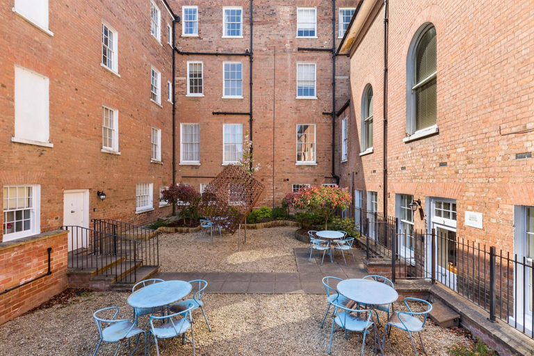Others 3, Judges Lodgings Hotel Apartments Gloucester Docks with Secure Parking, Gloucestershire