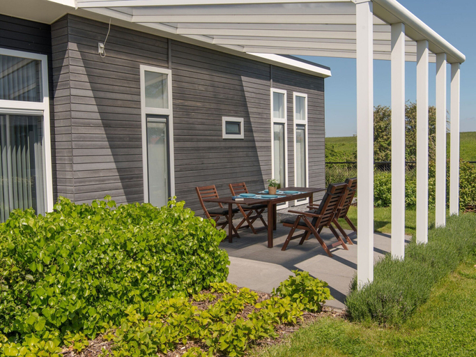 Exterior 2, Nice Chalet with Fireplace near Oosterschelde, Kapelle