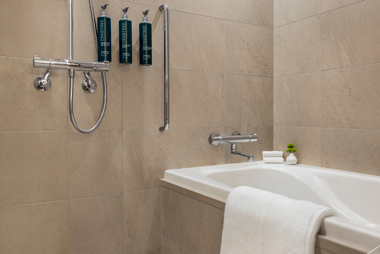 Bathroom 5, DoubleTree by Hilton Toyama, Toyama