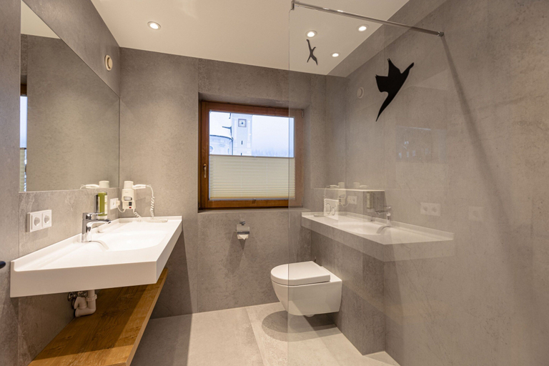 Bathroom 2, Ferienwohnung mit 1 Schlafzimmer fur 5 Personen, Kitzbühel