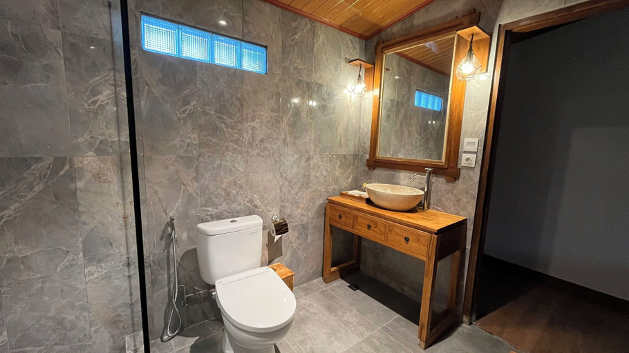 Bathroom 5, Lawani Resort, Gianyar