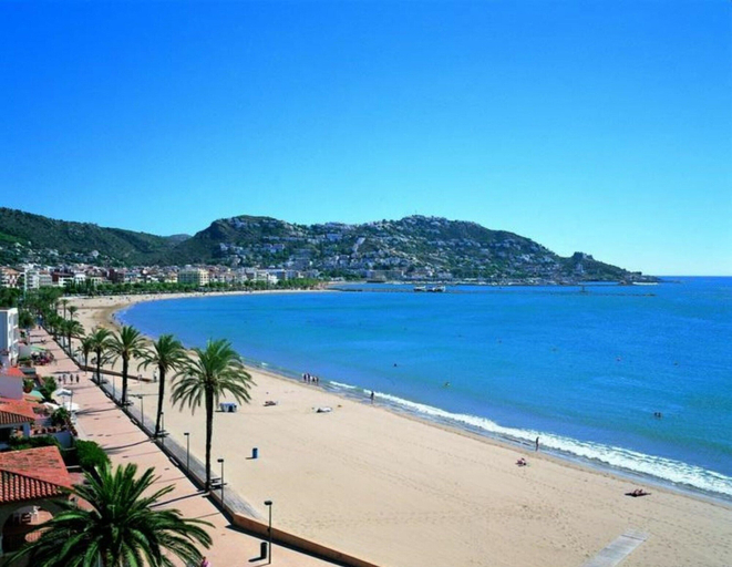 View from property 4, Apartment Near Roses Beach With Pool, Girona