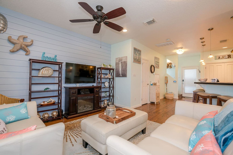 Room 5, Serenity By the Sea - Great Views in Treasure Isla, Brazoria
