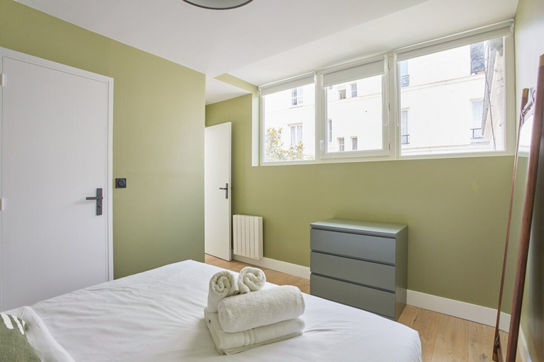 Room 5, Sublime and new Apartment Le Marais / Beaubourg, Paris