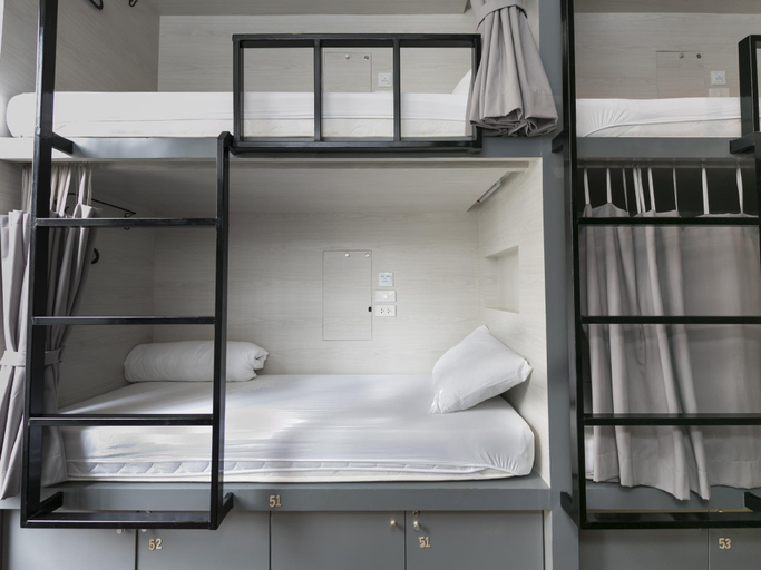 Bedroom 27