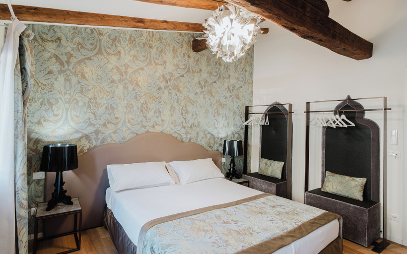 Bedroom 4, DIMORA CAPULETI, Venezia
