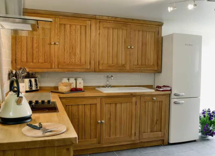 Private kitchen, Golygfar Mynydd Retreat - Sleeps 6, Ceredigion