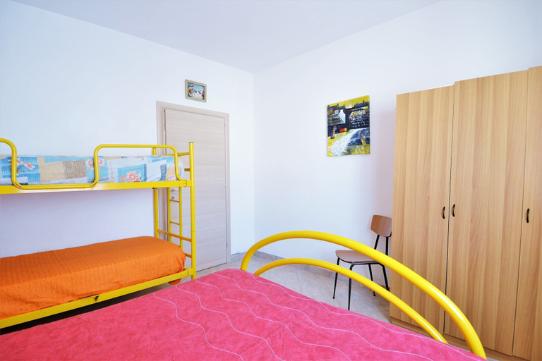 Room 2, Apartment in Rosolina Mare Near the Sea, Rovigo